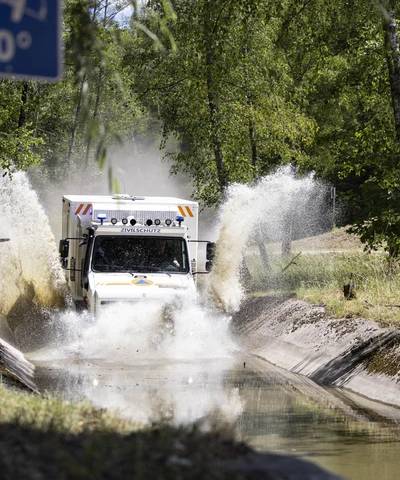 WAS-Shooting Unimog auf Textstrecke, fotografiert von Hagenhoff Werbeagentur Osnabrück