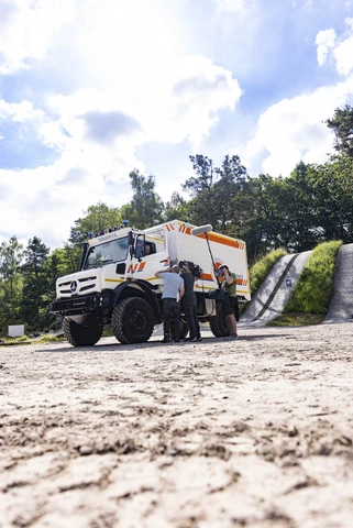 WAS-Shooting Unimog auf Textstrecke, fotografiert von Hagenhoff Werbeagentur Osnabrück