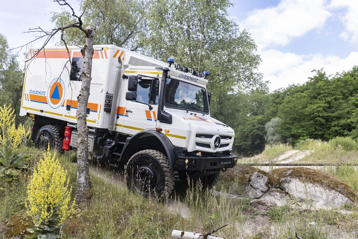 WAS-Shooting Unimog auf Textstrecke, fotografiert von Hagenhoff Werbeagentur Osnabrück